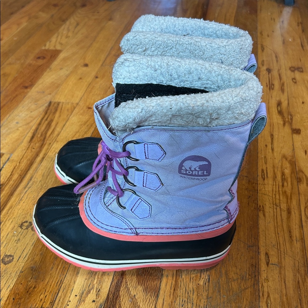 Sorel Kids Yoot Pac Lavender and Black Winter Boots